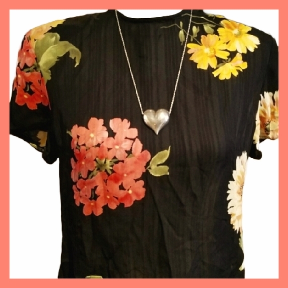 Ellen Tracy Tops - Ellen Tracy Colorful Floral 100% Silk Crop Back Button Down Blouse